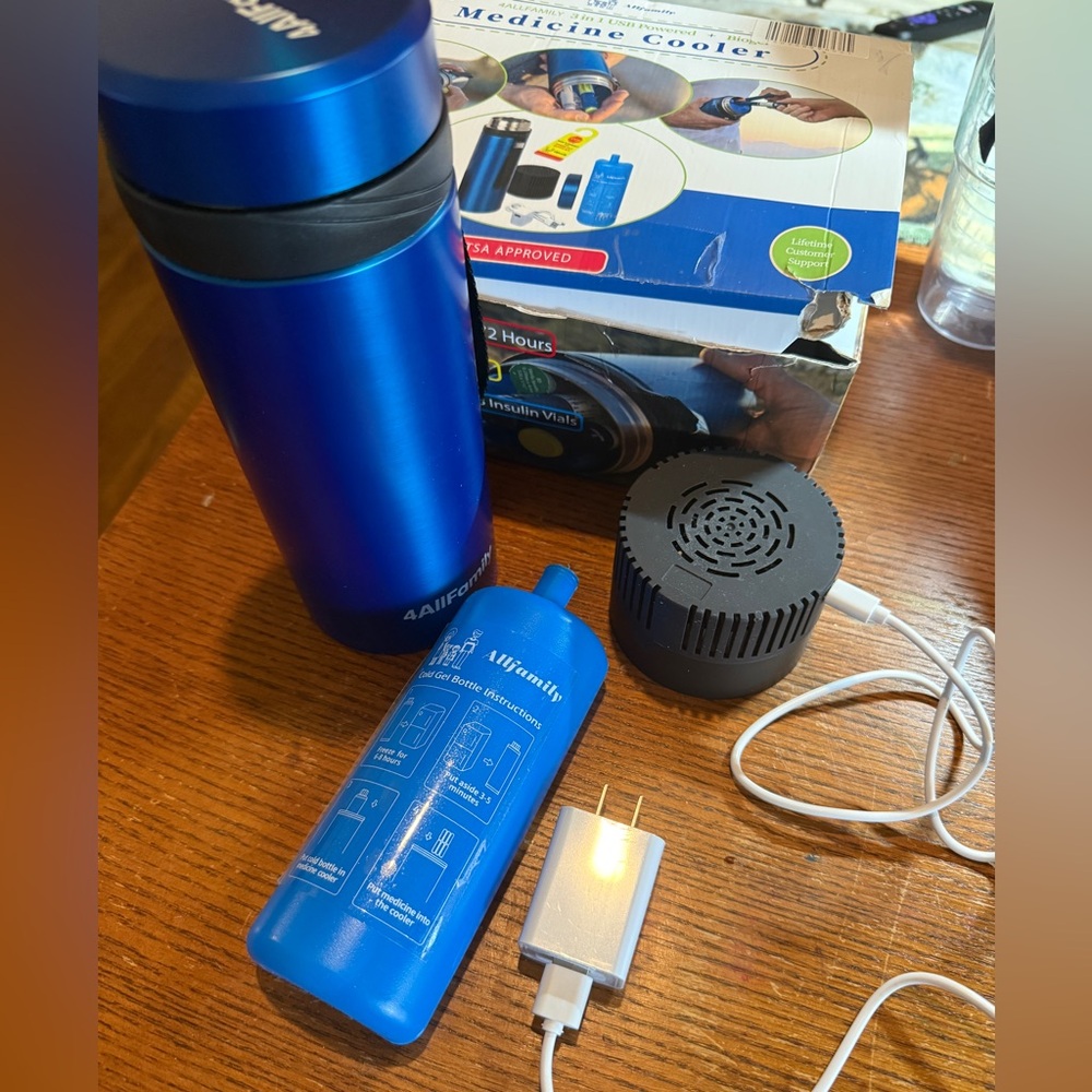 Medical Cooler - Picture 2 of 6